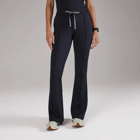 Figs High Waisted Evanston FORMx Skinny Flare Scrub Pants in Navy, Size Small - Picture 2 of 12